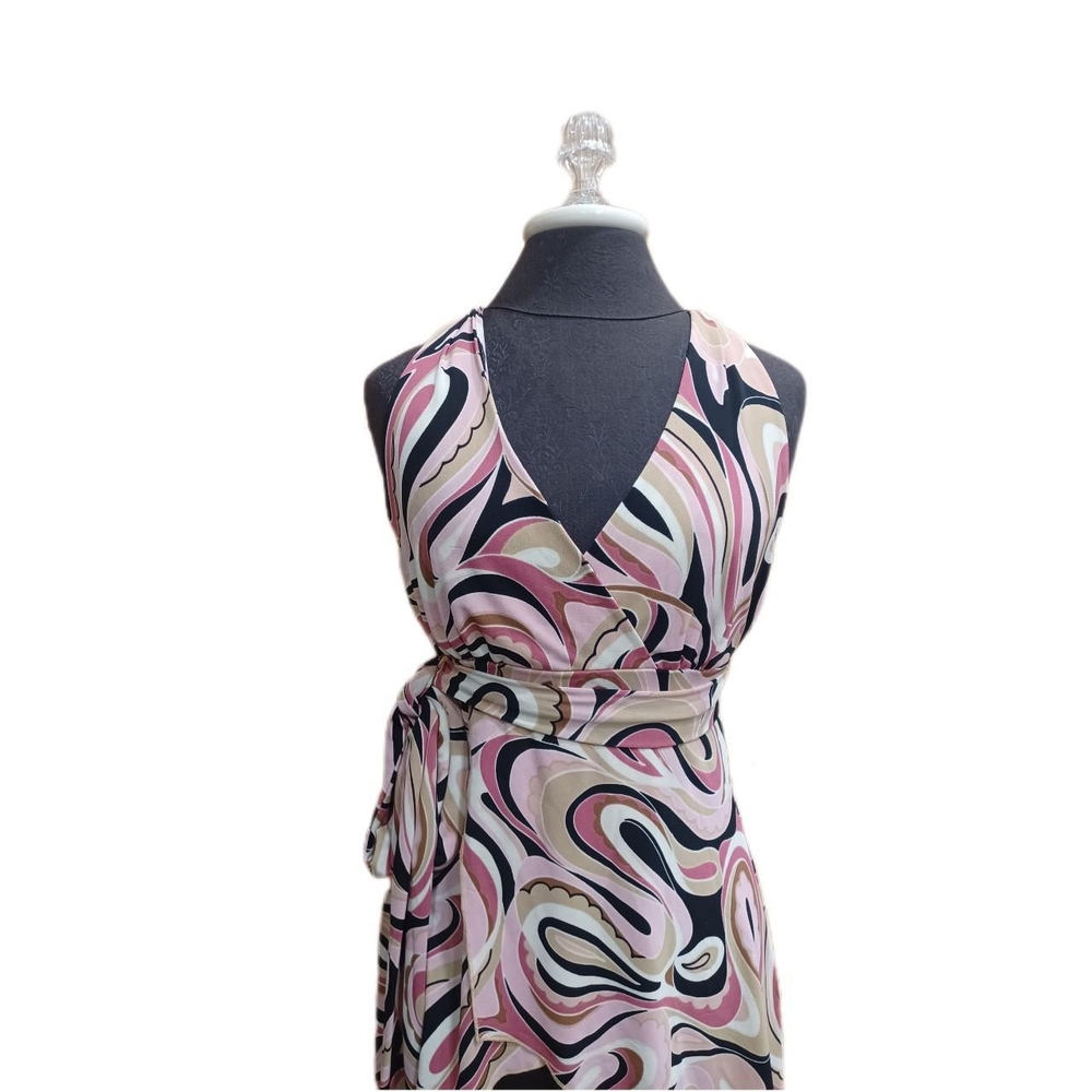 Stylish Swirl Pattern Halter/Pant Set.
